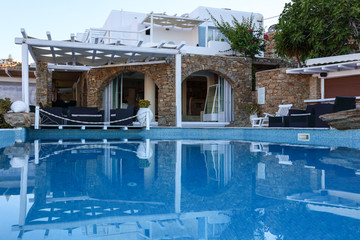 希腊米克诺斯岛海滨度假酒店