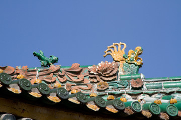 三原城隍庙寝宫屋脊琉璃构件