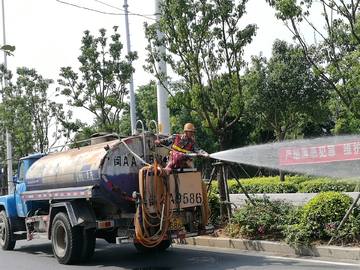 城市洒水车