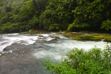 荔波小七孔风景