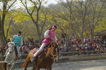 韩国传统骑术表演骑射