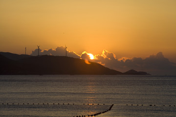 大海日出