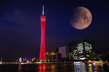 月亮下广州塔夜景
