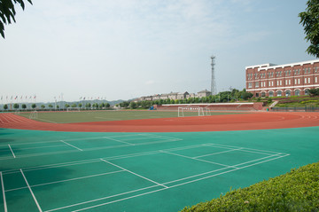 龙盘湖国际学校