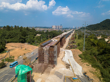 地铁高架段建设