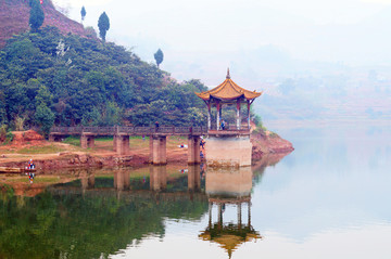 成都龙泉驿区宝狮湖