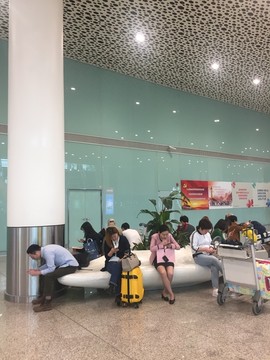 深圳机场到达厅