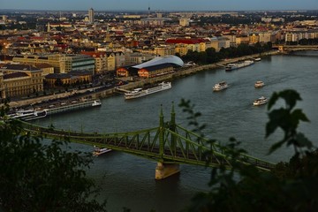多瑙河畔布达佩斯