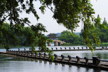 西湖风雨桥