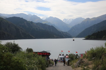 天山天池美景