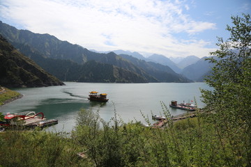 天山天池美景