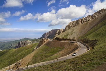 山路弯弯