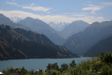 天山天池风光