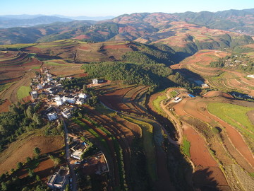 航拍东川红土地