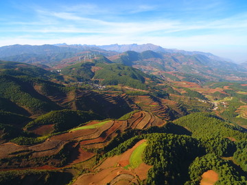 航拍东川红土地