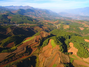 航拍东川红土地