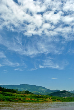 江边风景