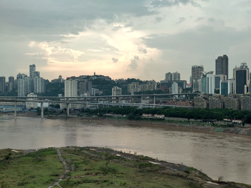 重庆长江大桥 江畔黄昏暮色风景