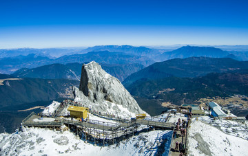 玉龙雪山水墨山水风景