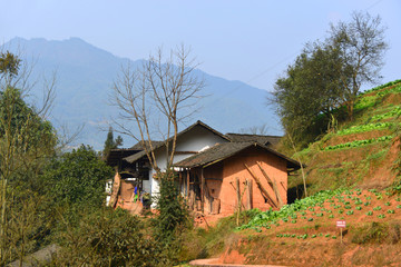 贵州大山里的村庄民房