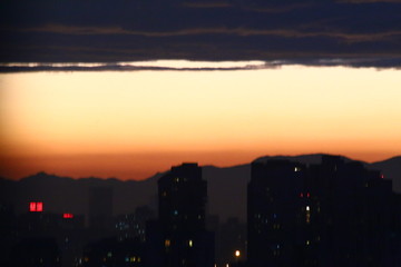 城市晚霞天空