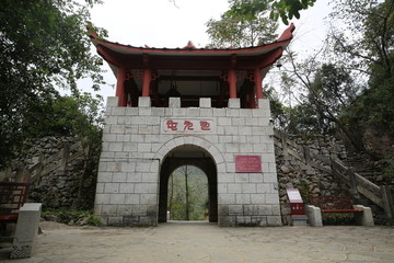 安顺龙宫风景区