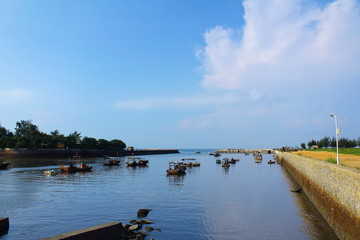 海岸码头船只