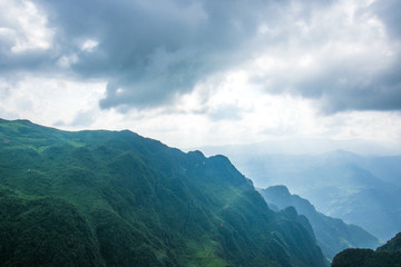 山岭