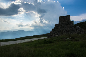 高山石堆