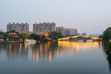 杭州拱宸桥夜景