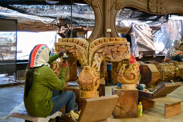 泰国真理寺文物修复
