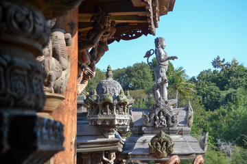 泰国芭提雅真理寺