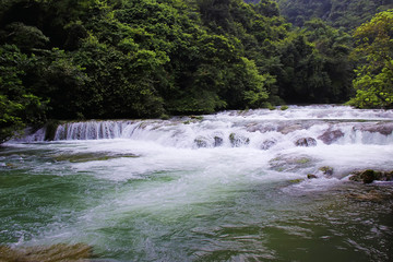 荔波小七孔响水河