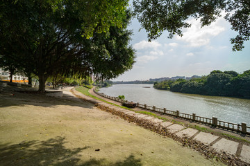 人和流溪河鸦湖公园