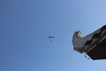 蓝天飞机鄂西繁忙的空中航线