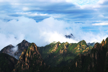 意境水墨山水画