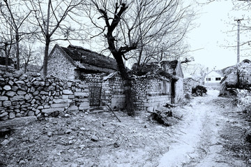过去的农村黑白照片