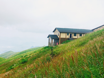 山间木屋