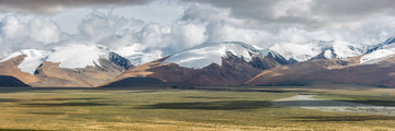 西藏日喀雪山冰川湖泊飞鸟合影3