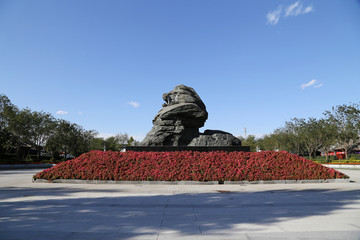卢沟桥雕塑醒狮
