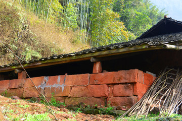 贵州山区农家猪圈