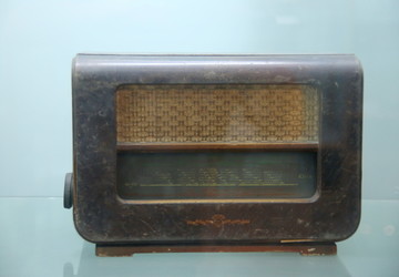 50年代晶体管收音机