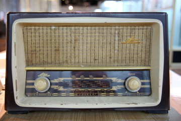 70年代凯歌牌晶体管收音机
