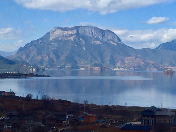 泸沽湖三家村