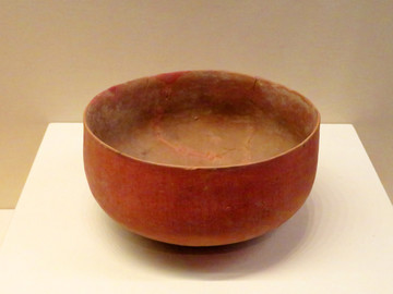 红陶钵