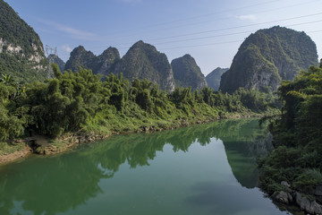 山青水秀