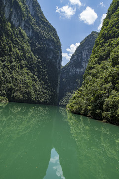 山青水秀