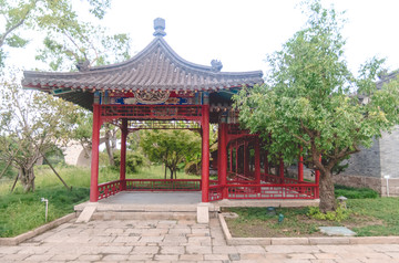 中式古典凉亭