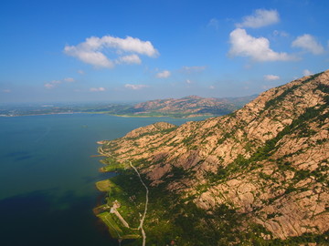 航拍北方山区农村田园风光