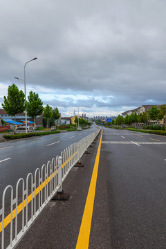 花山南麓联通路街景